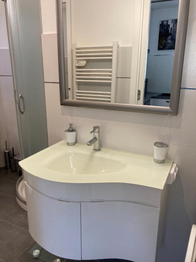Studio Villa La Cigale Avec Grande Terrasse Ментона Екстериор снимка