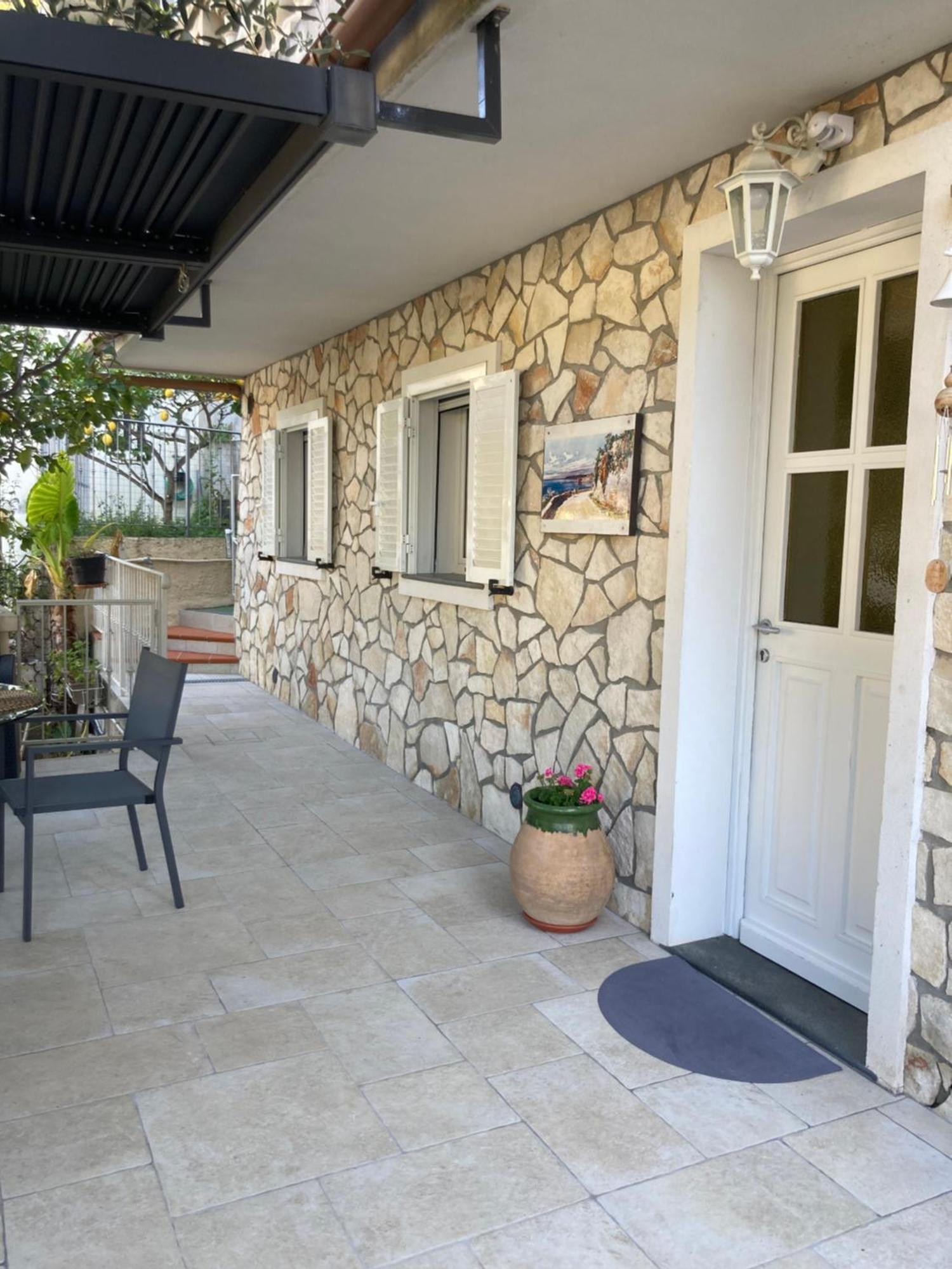 Studio Villa La Cigale Avec Grande Terrasse Ментона Екстериор снимка